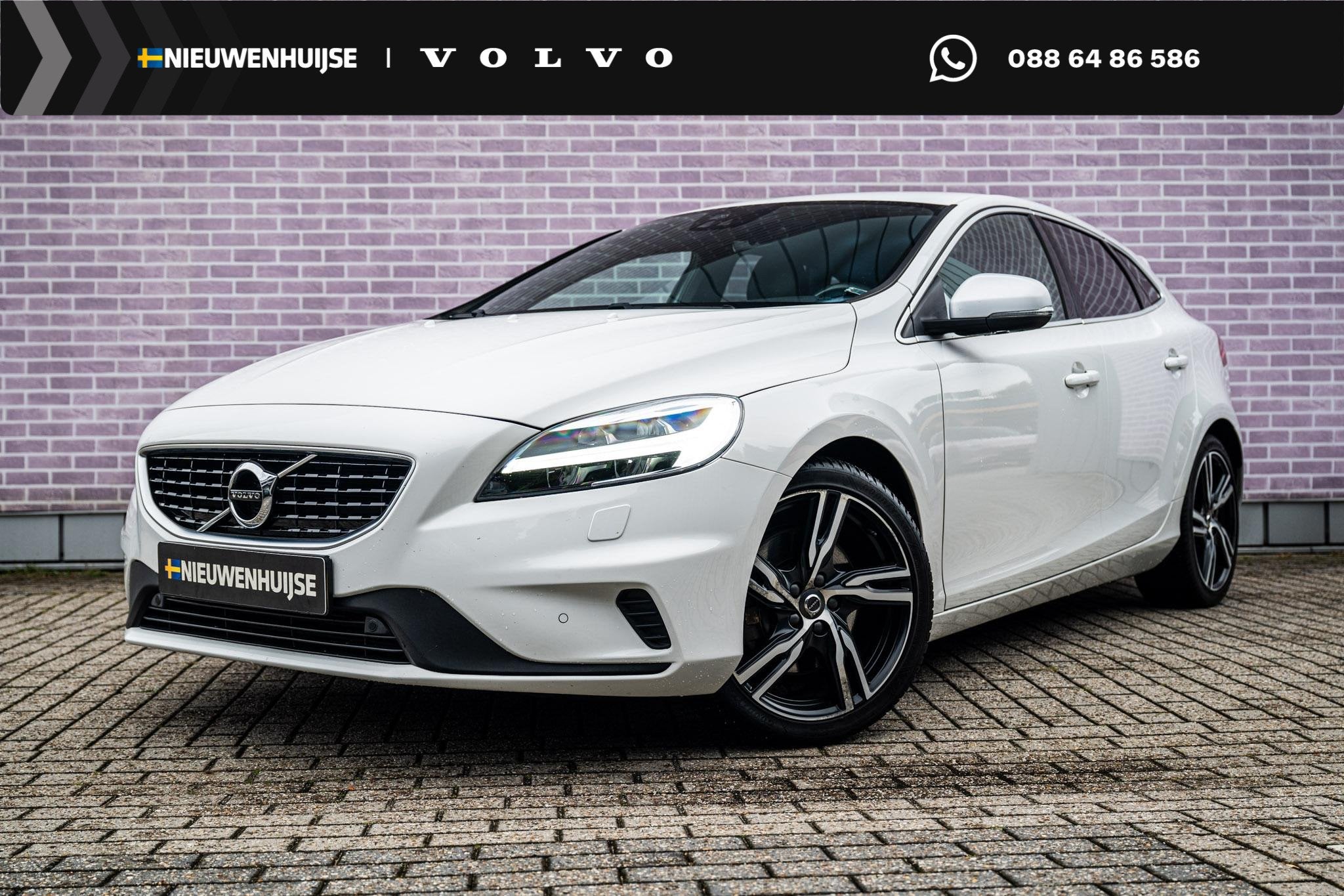 Volvo V40 2.0 T5 R-Design | Trekhaak | Achteruitrijcamera |, 12 maanden, Gebruikt, 4 cilinders, Wit