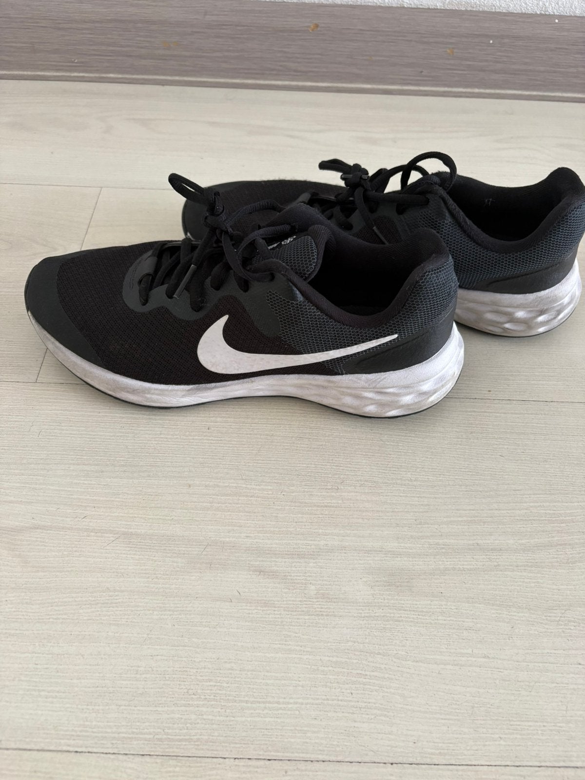 Gymschoenen Nike, Sport en Fitness, Loopsport en Atletiek, Ophalen, Gebruikt, Overige sporten, Hardloopschoenen