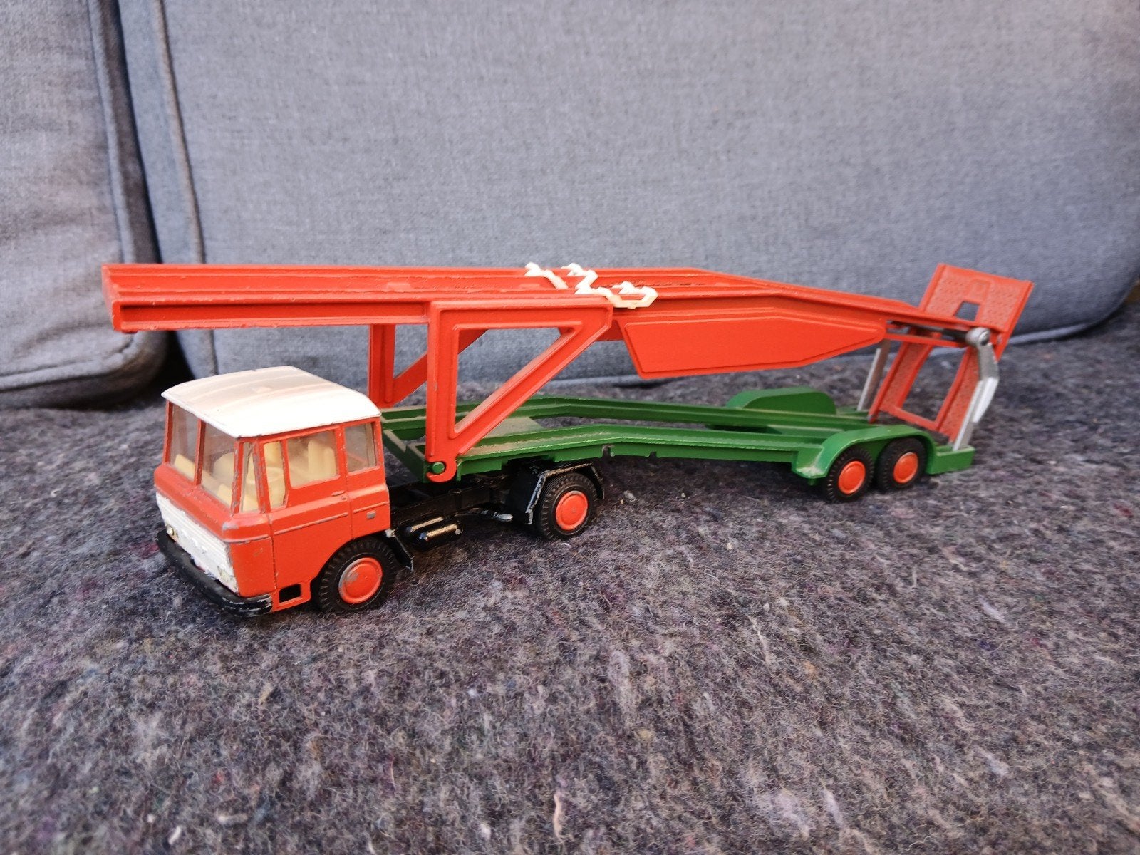 Daf 2600 Autotransporter Lion Car, Ophalen of Verzenden, Gebruikt, Bus of Vrachtwagen, Lion Toys