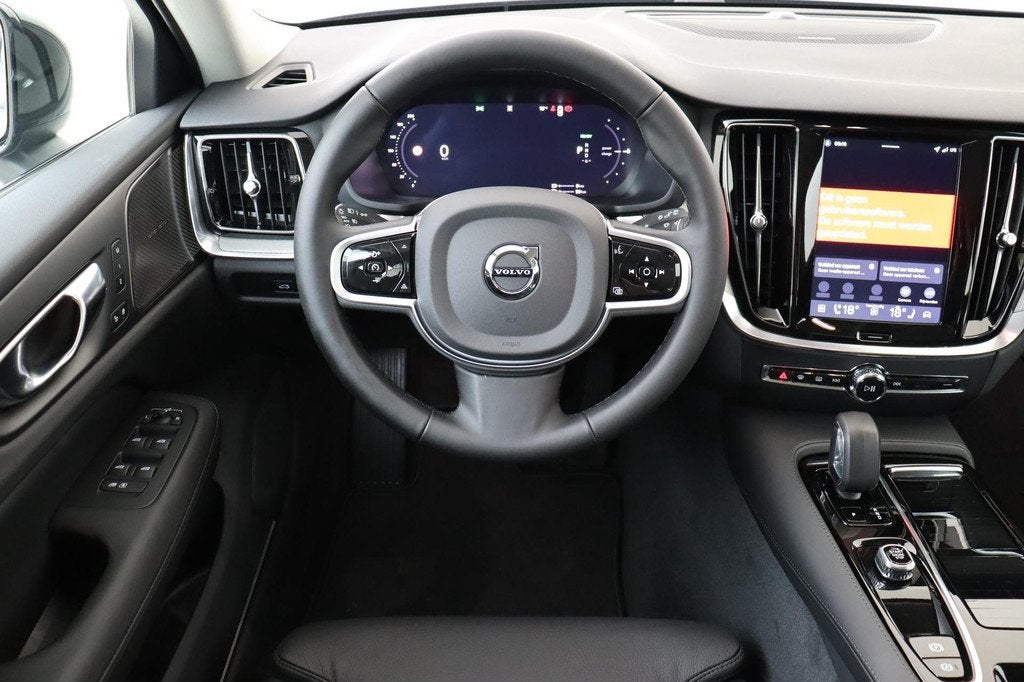 Volvo V60 T8 PLUG-IN HYBRID AWD PLUS PERFORMANCE ED. DARK -H, Auto's, Automaat, 12 maanden, Euro 6, 4 cilinders