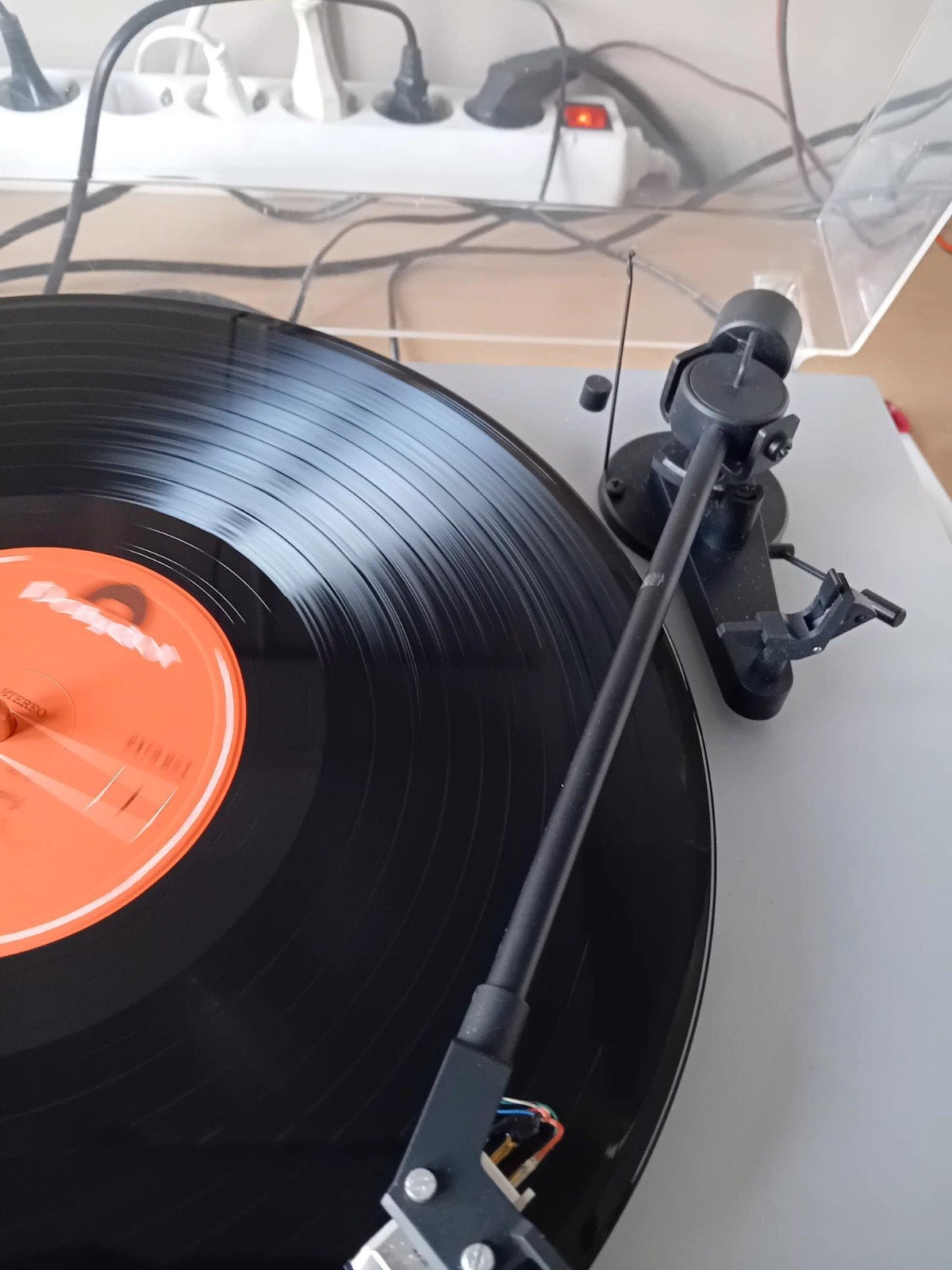 Pro-ject - Debut, Ophalen