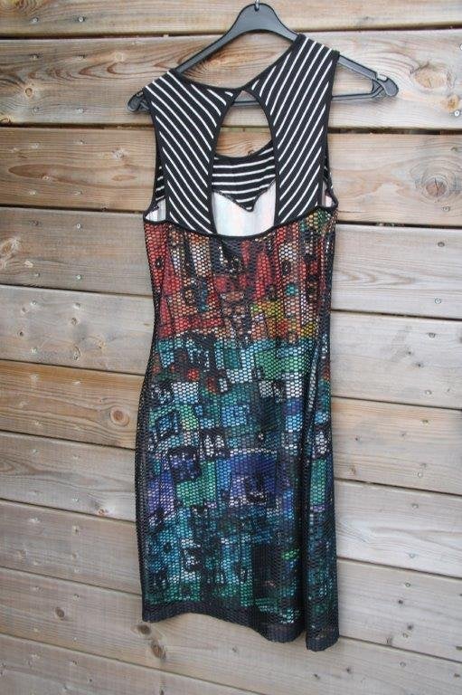 Zomerjurk zwart/ kleur Eroke mt IT42 (EU36) Vaste prijs, Zwart, Ophalen of Verzenden, Zo goed als nieuw, Knielengte