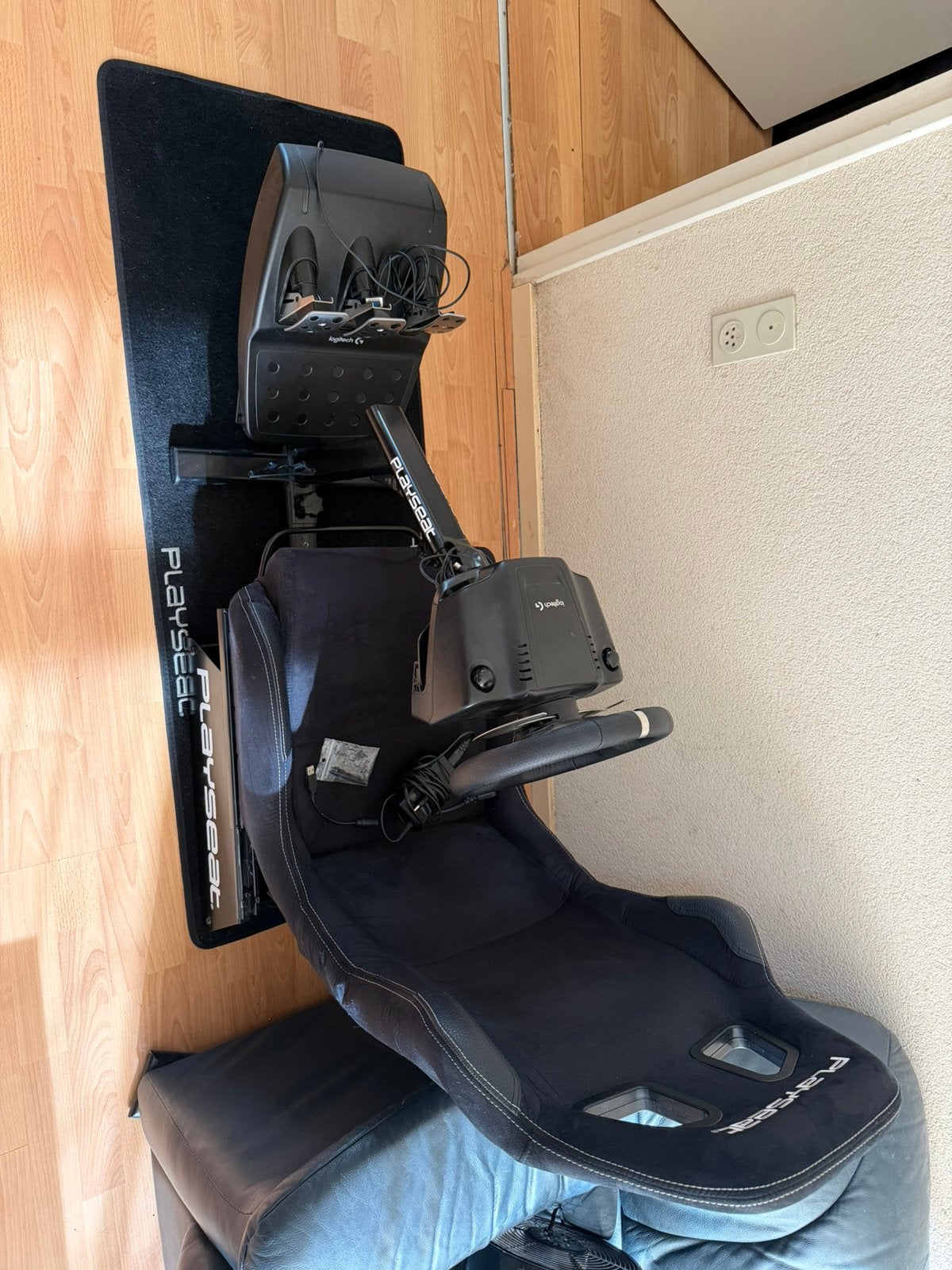 Compleet playseat + logitech g920 met pedalen zgan, Ophalen of Verzenden, Zo goed als nieuw