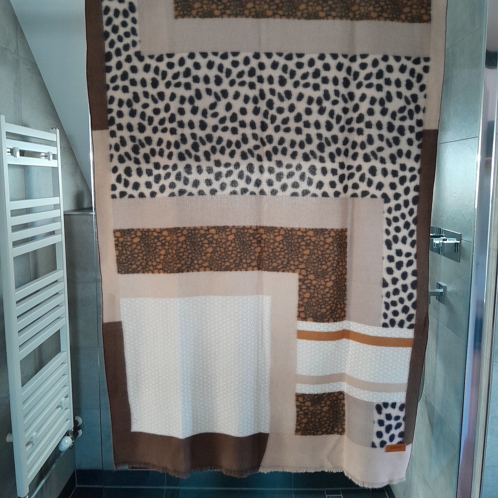 Romano Shawls Sjaal - Bruin/Beige met Luipaardprint, Ophalen of Verzenden, Zo goed als nieuw, Maat 46/48 (XL) of groter, Sjaal