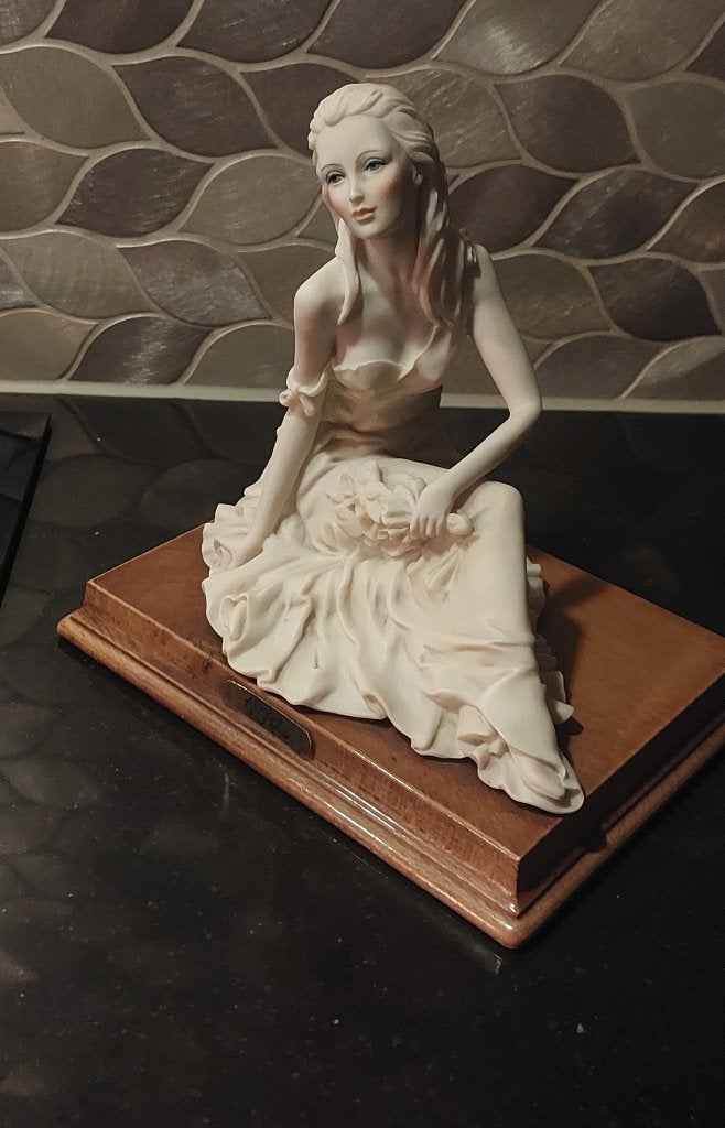 Roth Regency Woman Capodimonte Style Beeld, Ophalen of Verzenden, Gebruikt, Overige typen