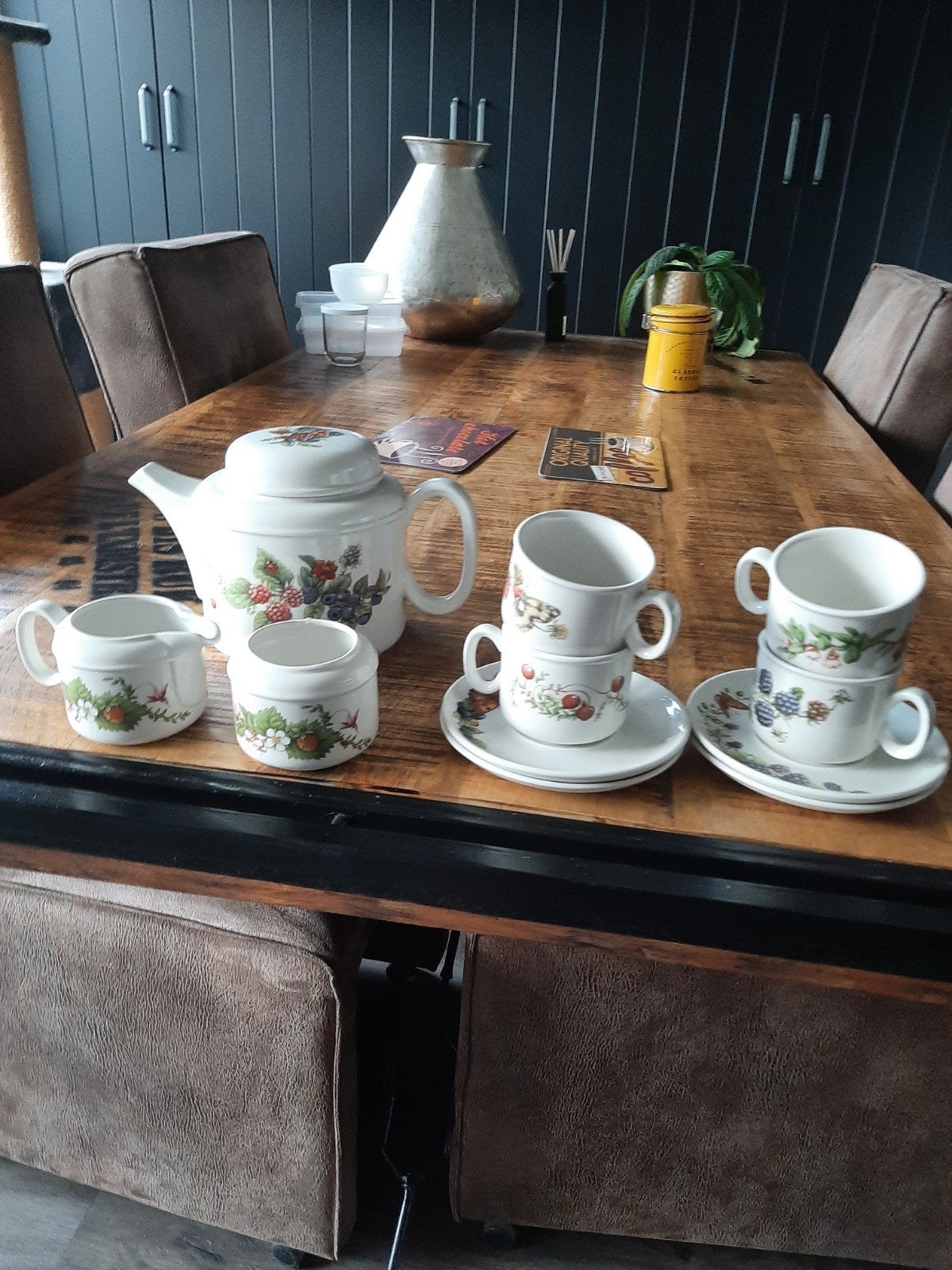Mooi servies libelle wedgwood, Ophalen, Zo goed als nieuw, Porselein, Overige typen