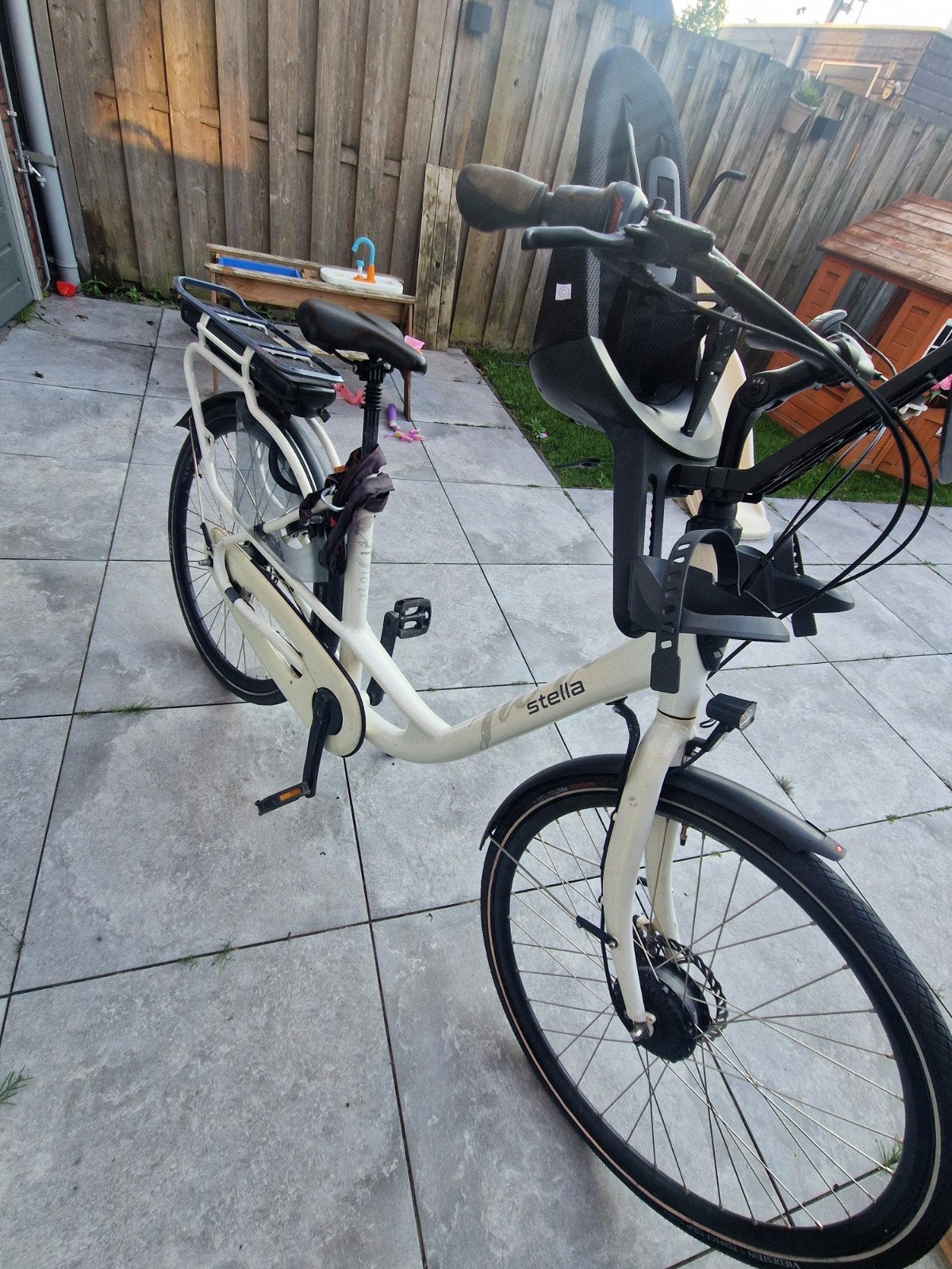 Stella Fiore FDST 2022 elektrische moederfiets, Fietsen en Brommers, Elektrische fietsen, Gebruikt, 51 tot 55 cm, 50 km per accu of meer