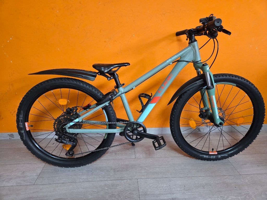 Cube 240 Acid Race, Ophalen, 20 inch of meer