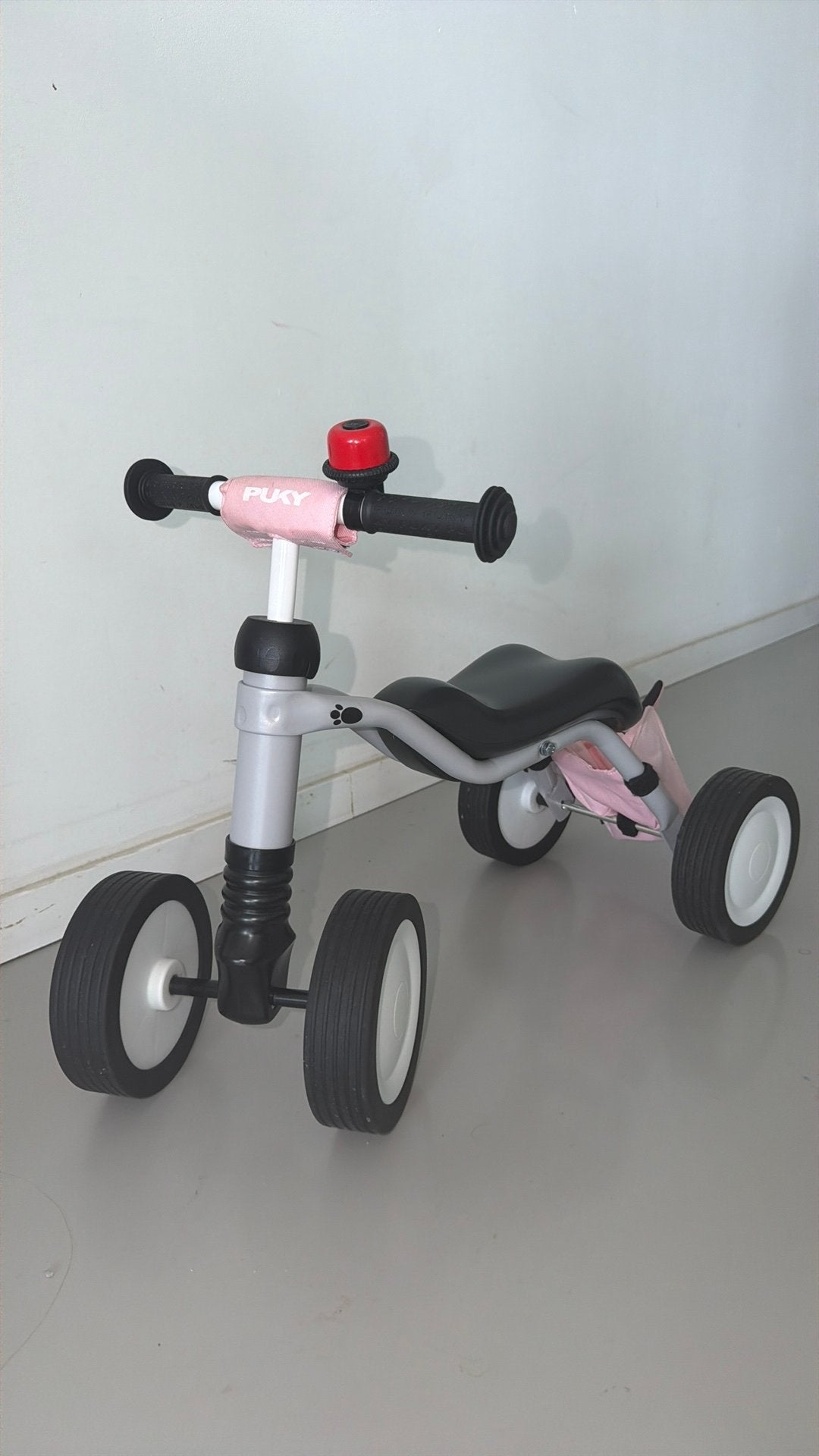Pink PUKY WUTSCH, Kinderen en Baby's, Speelgoed | Buiten | Voertuigen en Loopfietsen, Ophalen, Loopfiets