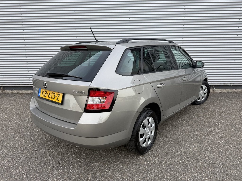 Skoda Fabia Combi 1.0 MPI Active NAP Airco Elektrische ramen, Stof, Euro 6, 979 kg, Handgeschakeld