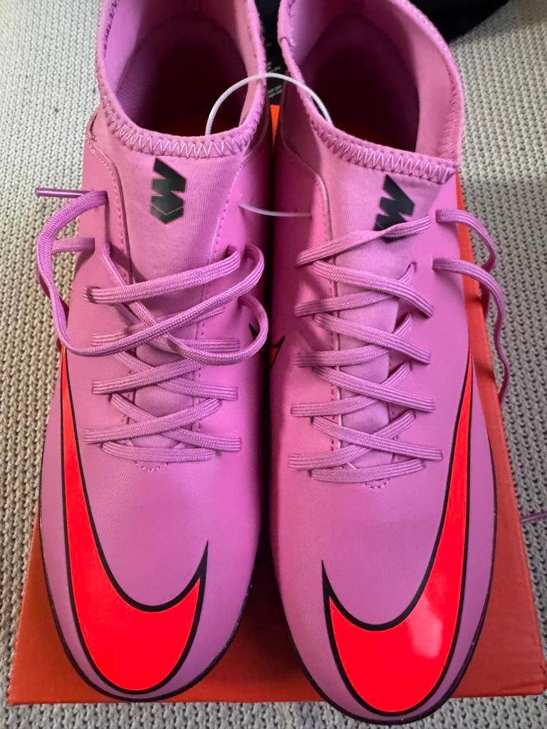 Nike Mercurial voetbalschoenen - Nieuw Maat 42, Ophalen of Verzenden, Nieuw, Schoenen