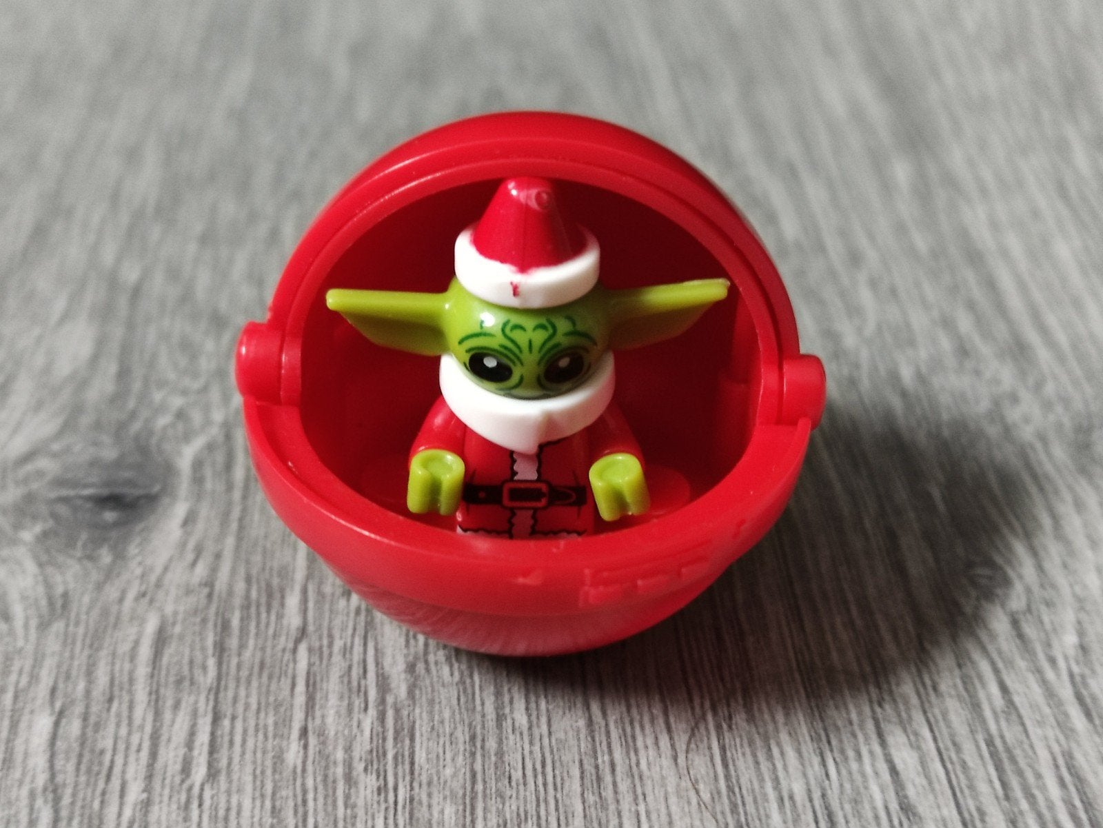 Baby yoda grogu in wieg kerst, Ophalen of Verzenden