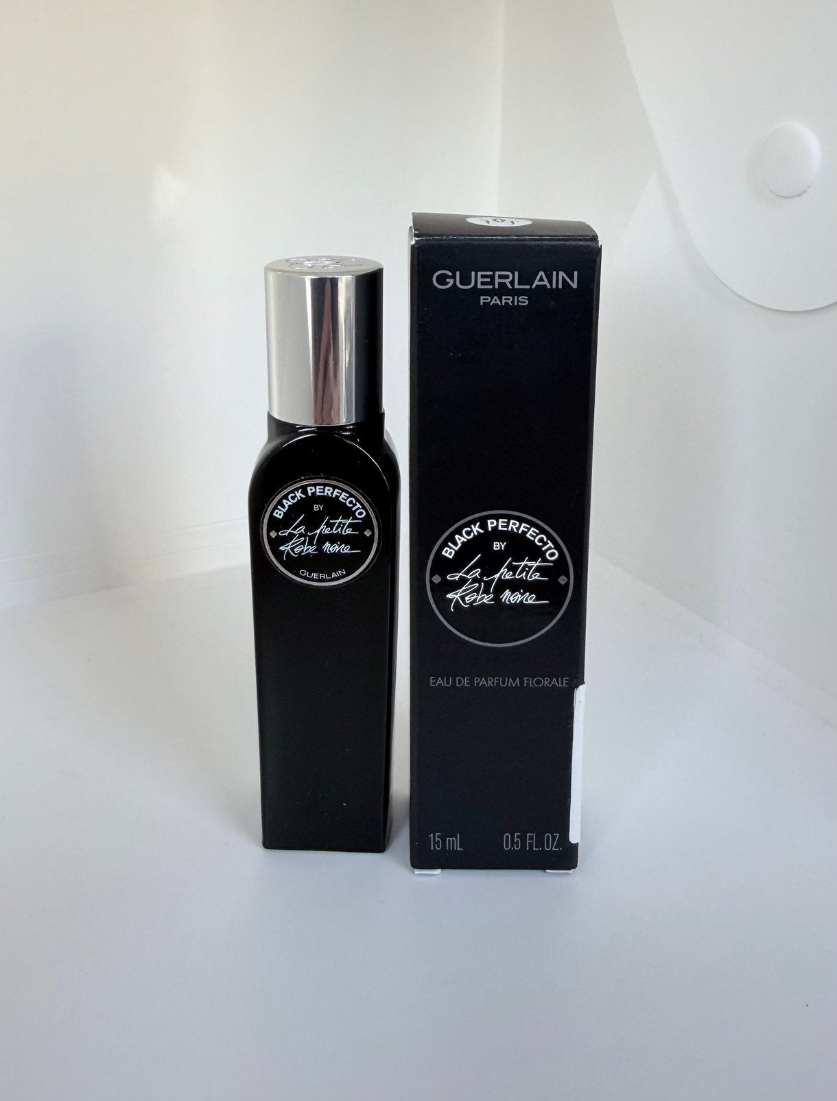 Guerlain Black Perfecto La Petite Robe Noire 15ml, Verzenden, Nieuw