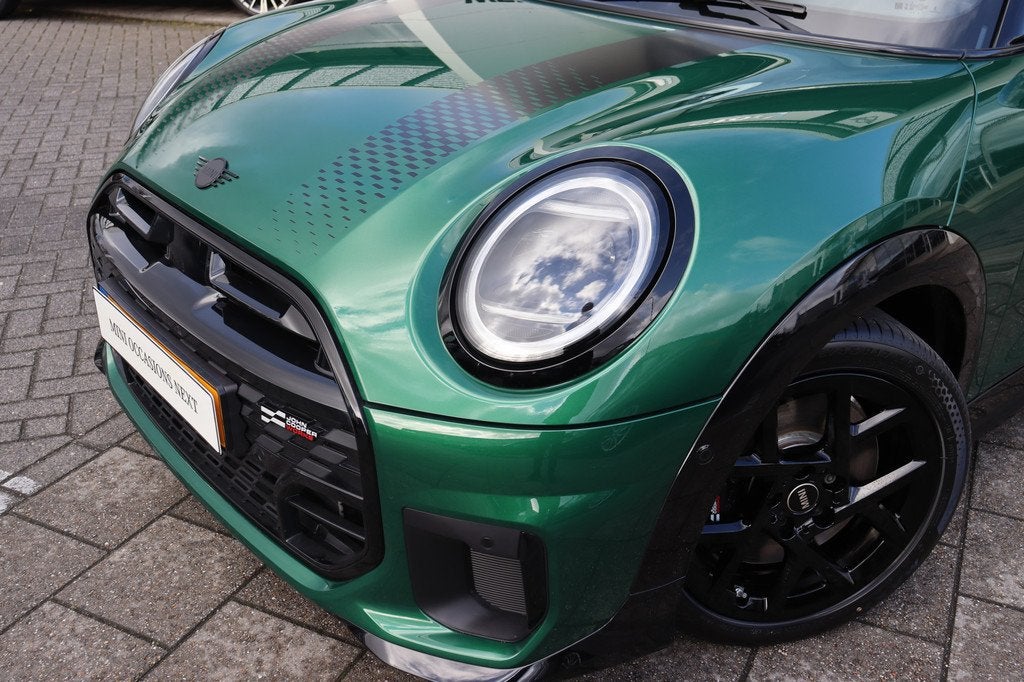 MINI Hatchback Cooper C Automaat / John Cooper Works / Pakke, Gebruikt, 156 pk, Met garantie (alle), 4 stoelen