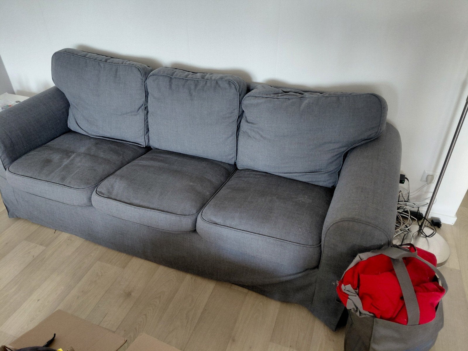 IKEA Ektorp 3-zits bank grijs met extra rode hoes, Ophalen, Gebruikt, Driepersoons, 75 tot 100 cm