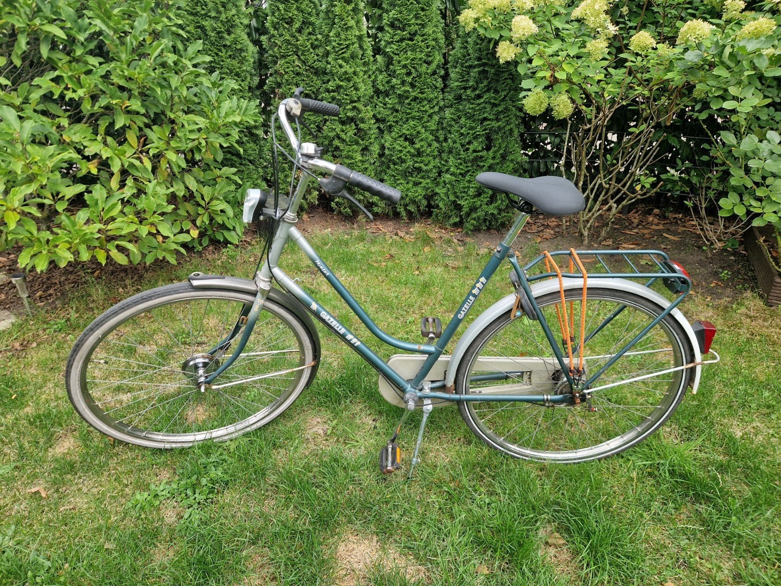 Gazelle stadsfiets, nieuwe verlichting, standaard en zadel, Ophalen, Gebruikt, Versnellingen, 56 cm of meer