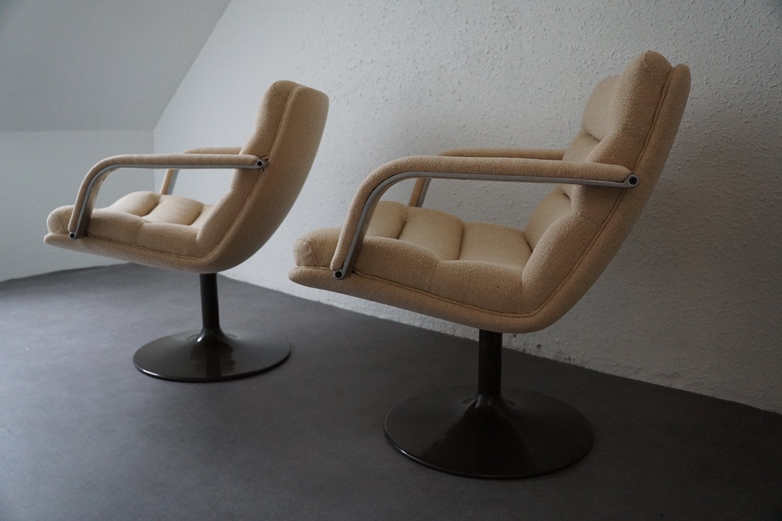 2x vintage Artifort Channel fauteuils - draaipoot, Ophalen, 75 tot 100 cm, Zo goed als nieuw, Stof