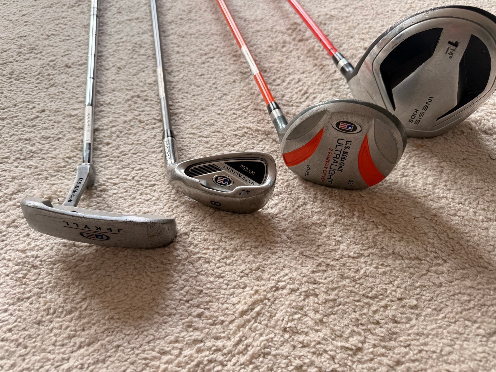 Foto 3 van US Kids Golfset voor kinderen - Driver, Hout 3, IJzer 8, Put