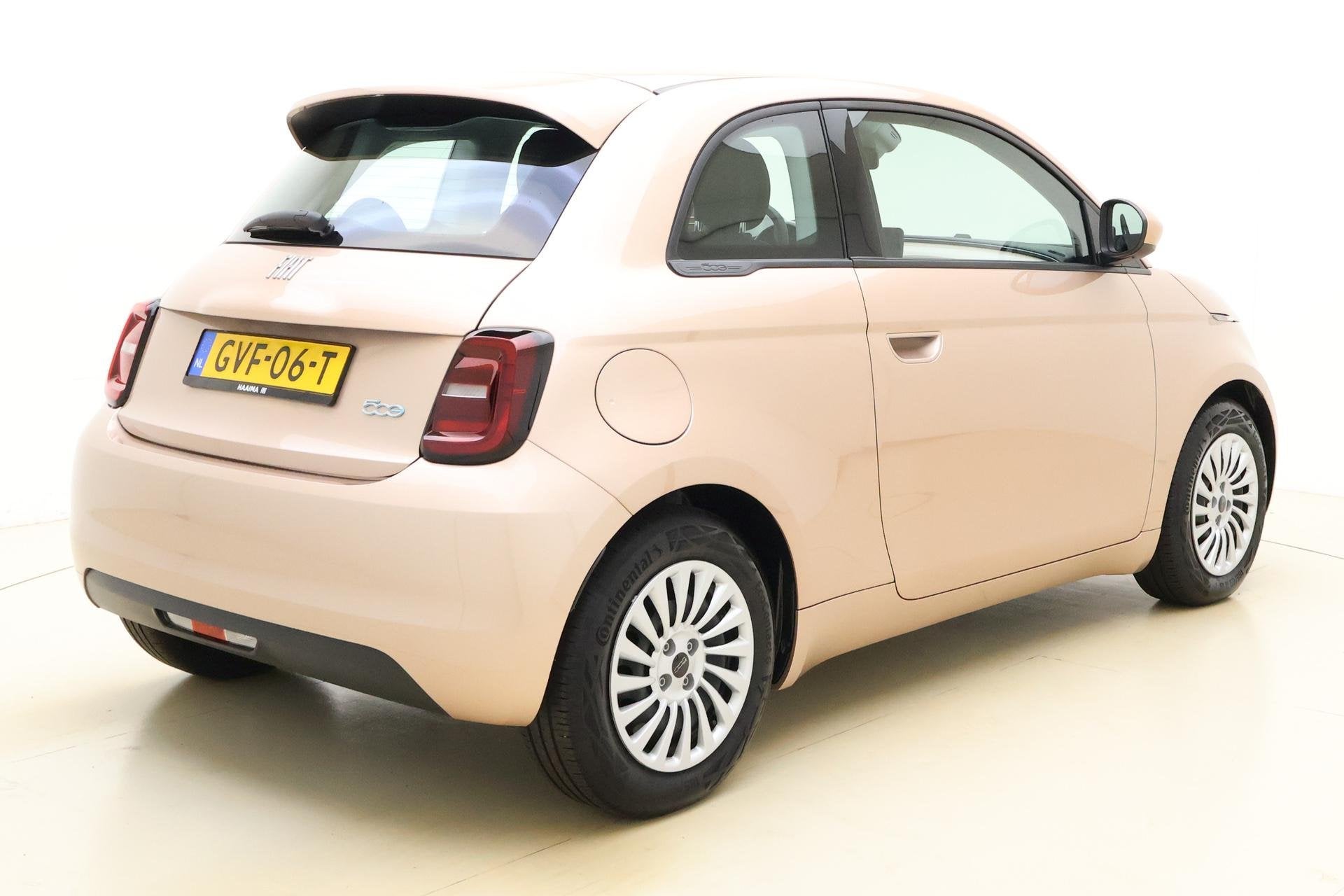 Fiat 500e Urban 42 kWh | Apple Carplay & Android Auto | Clim, Auto's, Fiat, Stof, Gebruikt, 4 stoelen, Origineel Nederlands