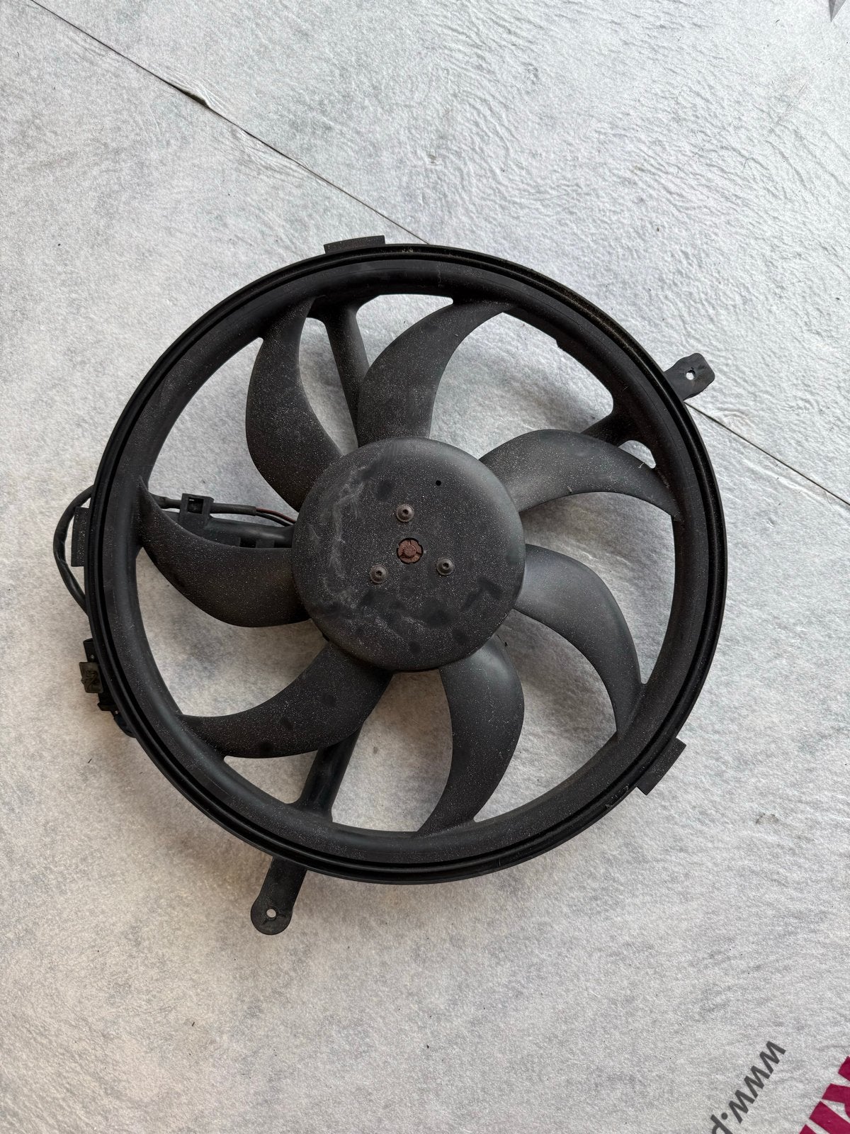 Koelventilator Mini Cooper R56 - Bosch GPB 12V 0 130 303 019, Ophalen of Verzenden, Gebruikt, Mini