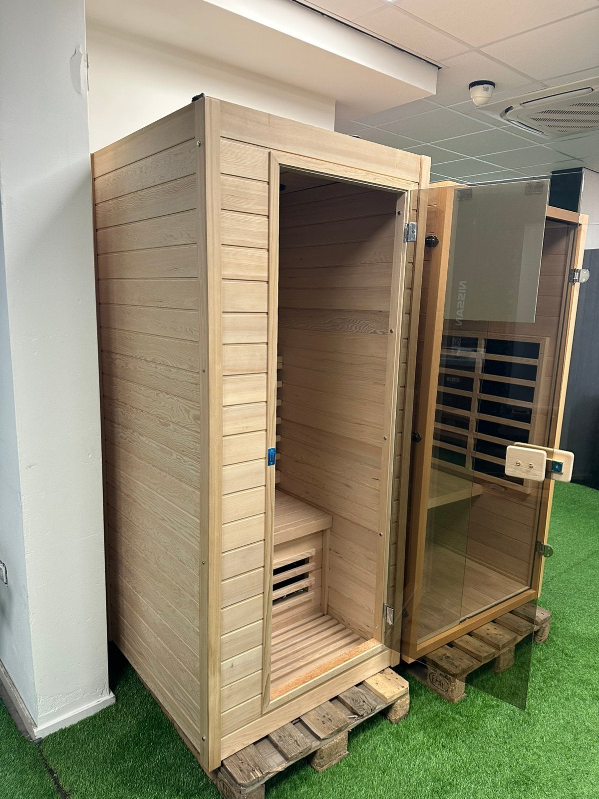 Infrarood showroom model sauna direct leverbaar, Ophalen, Zo goed als nieuw, Infrarood, Complete sauna