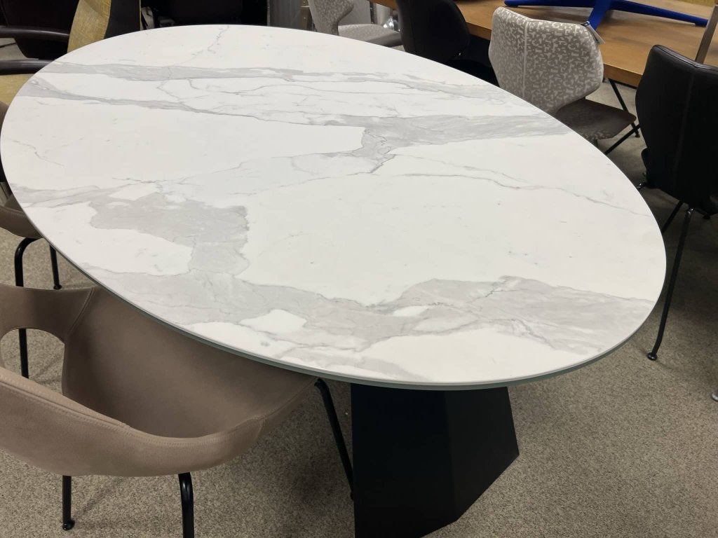 Nieuw Tonon Steel Eettafel Calacatta Design Tafel Ovaal l195, Huis en Inrichting, Overige materialen, 50 tot 100 cm, Tonon, 150 tot 200 cm