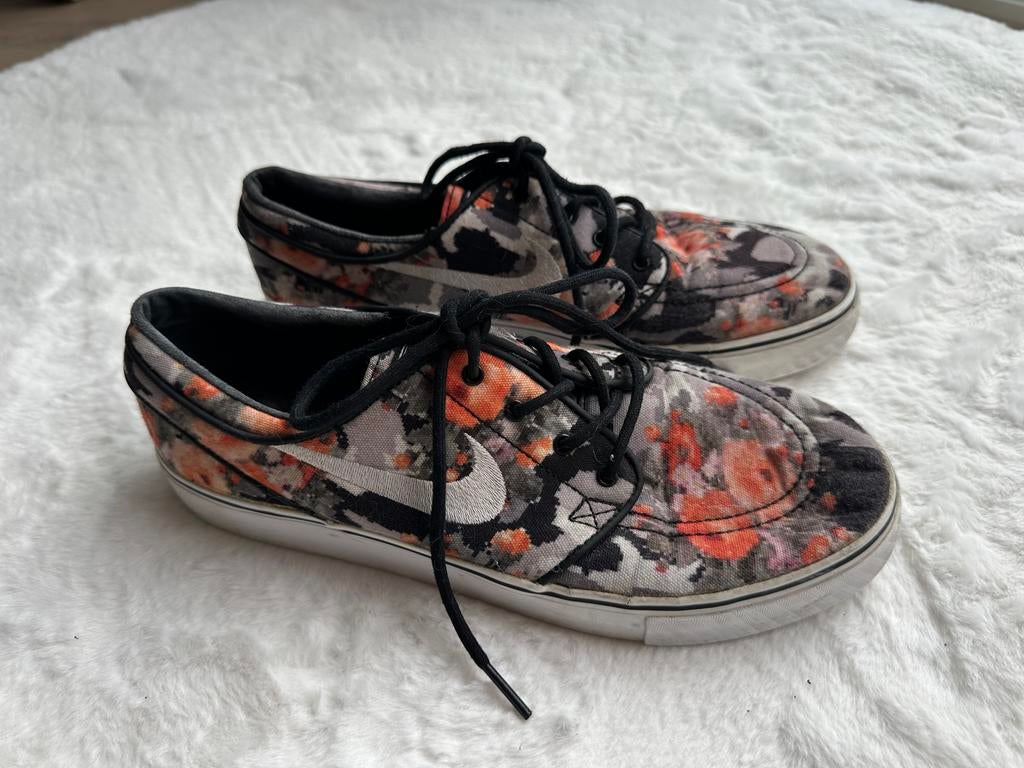 Nike Zoom Janoski Floral Sneakers maat 40,5, Kleding | Dames, Schoenen, Ophalen of Verzenden, Gedragen, Oranje, Sneakers of Gympen