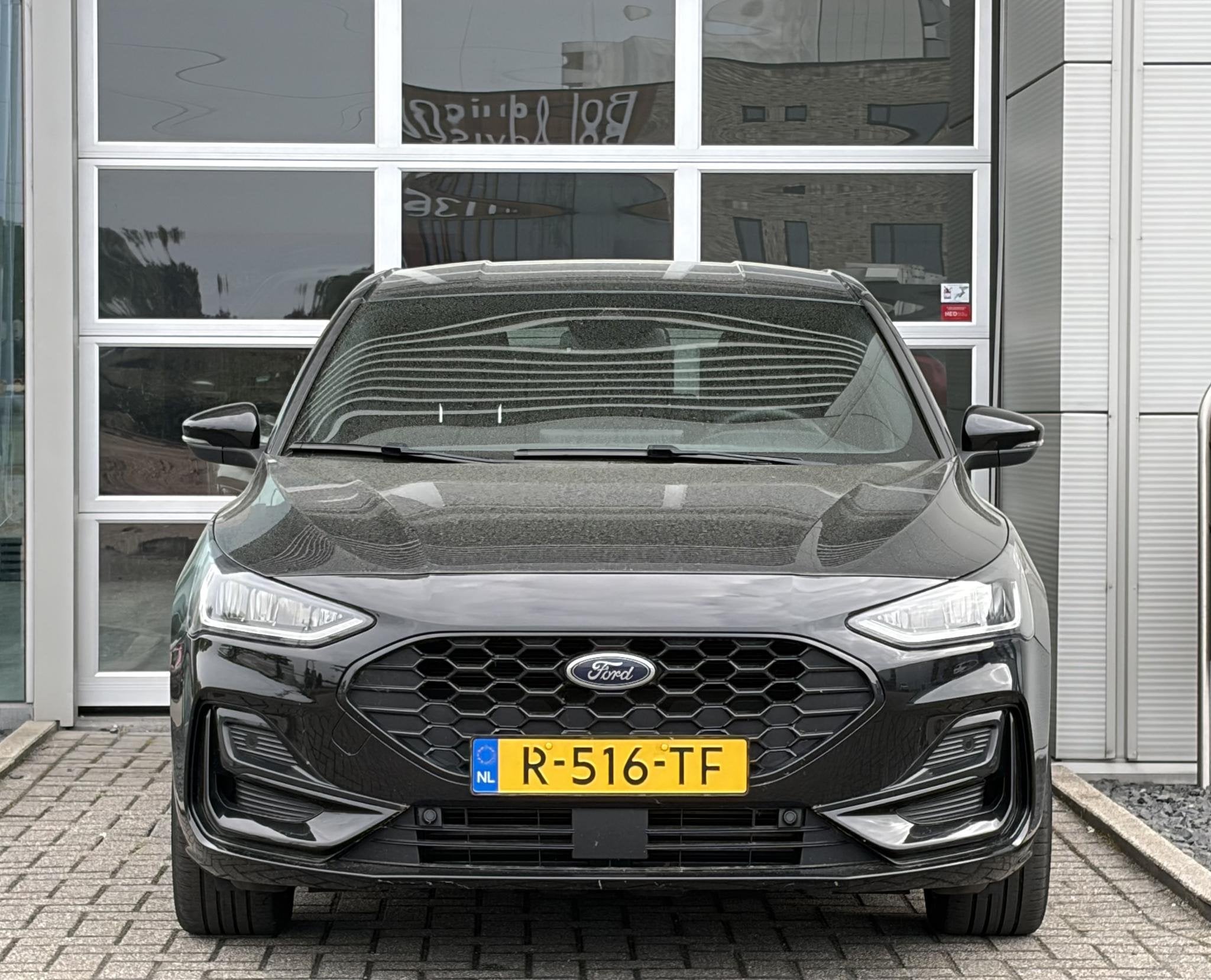 Ford Focus 1.0 EcoBoost Hybrid ST Line Style | Airco | Carpl, Gebruikt, Euro 6, 1299 kg, Zwart