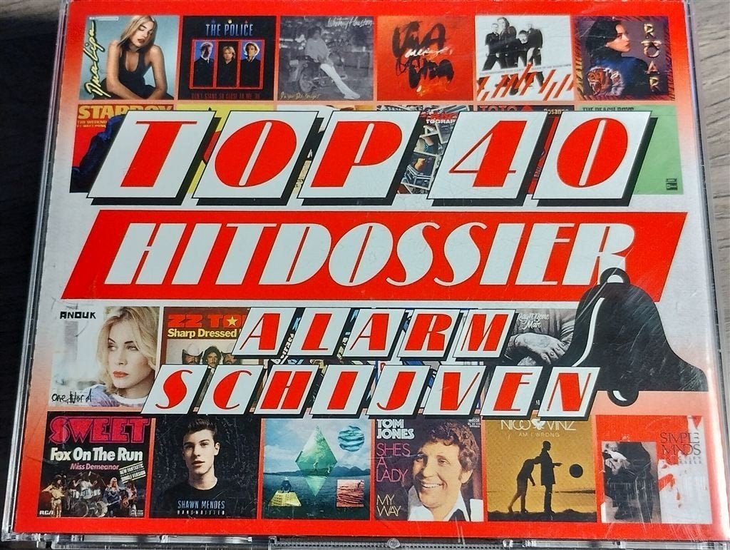 Top 40 Hitdossier Alarmschijven [5 CD] 2022, Ophalen of Verzenden, Zo goed als nieuw, Pop