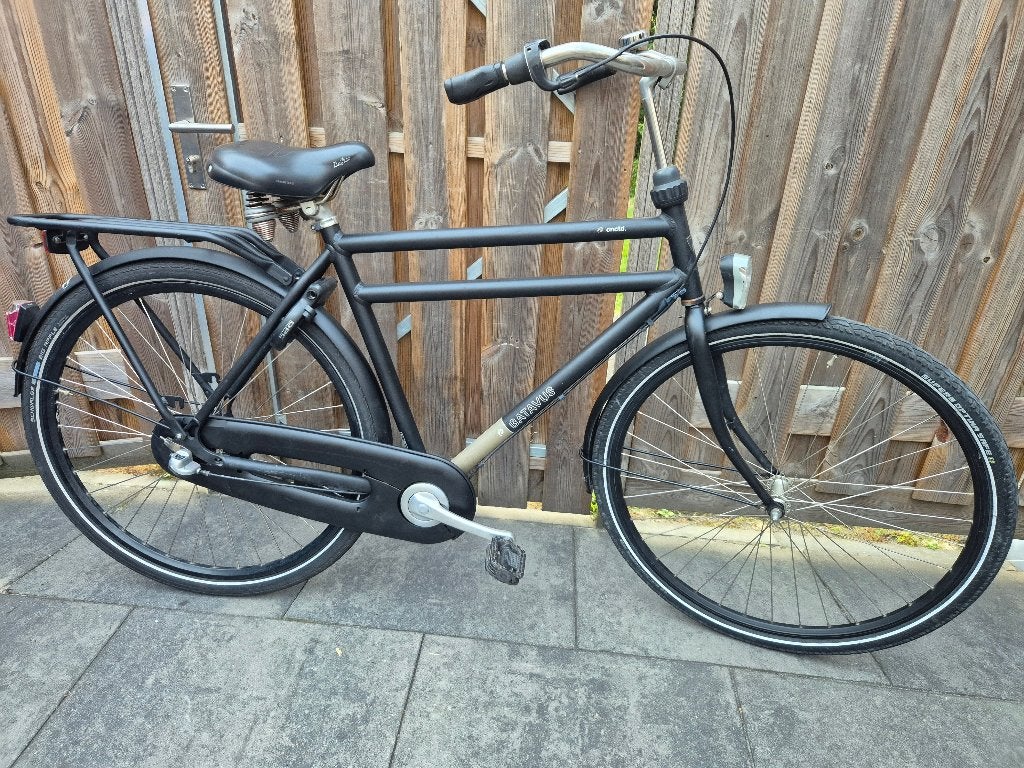 Batavus Cnctd 28 inch transportfiets met 3 versnellingen, Fietsen en Brommers, Ophalen, Versnellingen, Batavus, Zo goed als nieuw