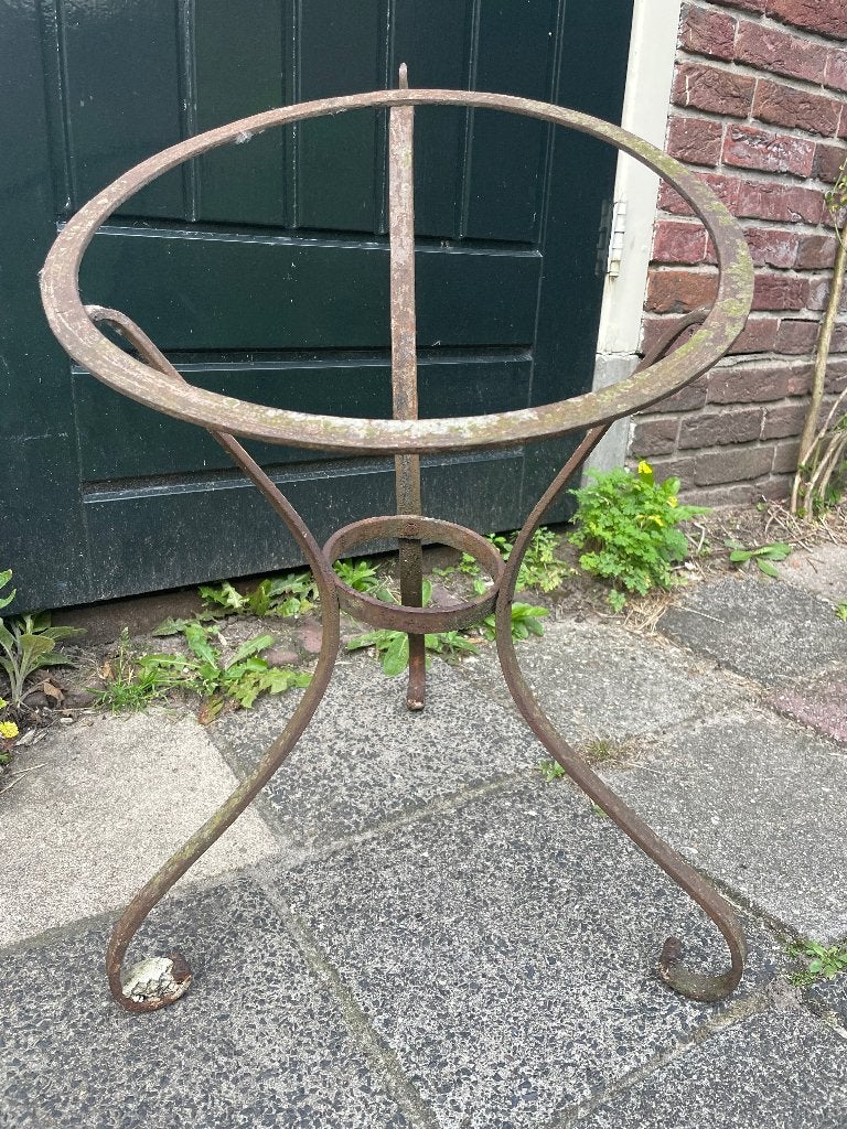 Standaard voor krans, Ophalen, Gebruikt