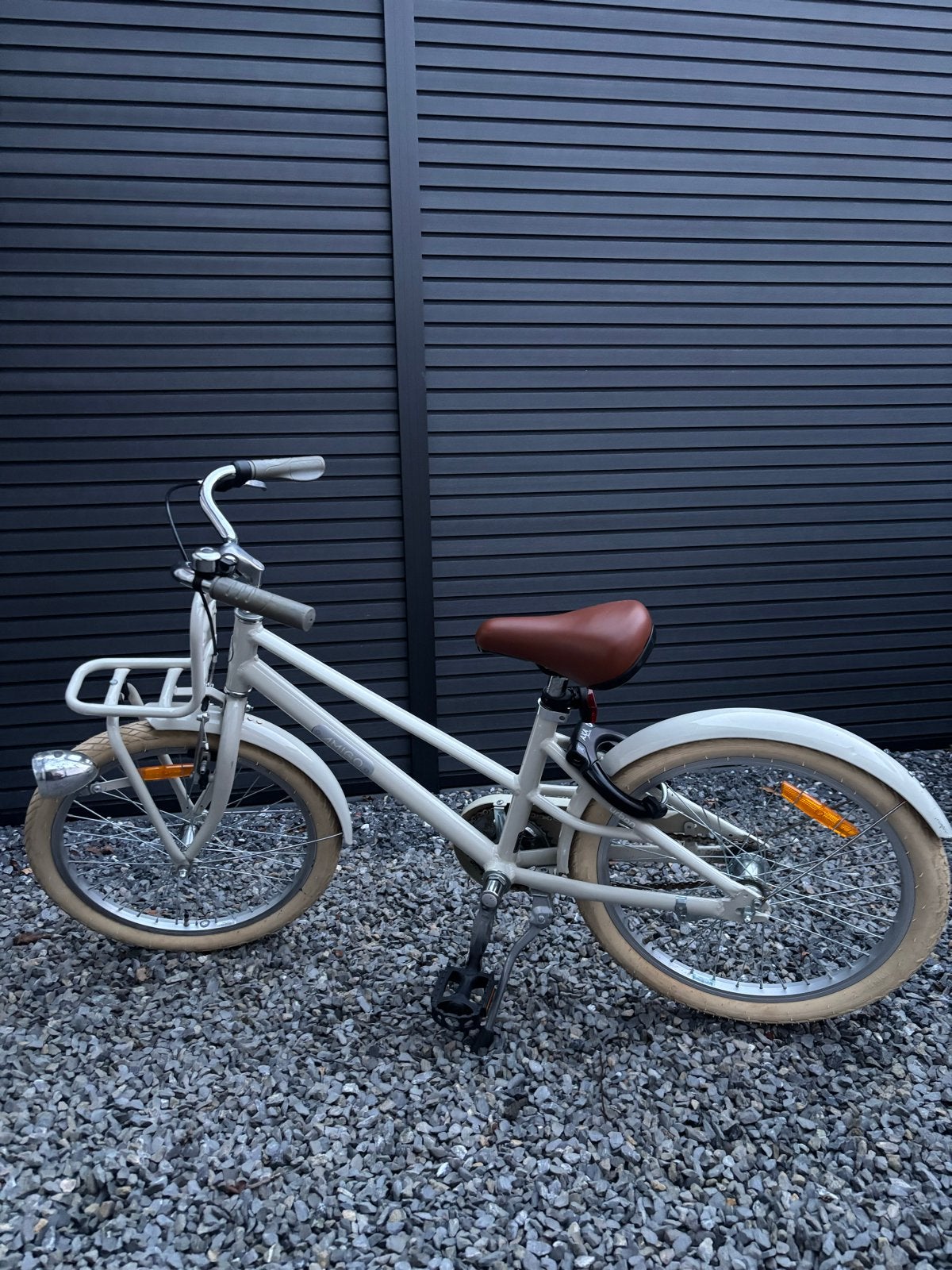 Amigo Kinderfiets 20 inch, Ophalen, Zo goed als nieuw, Terugtraprem, 20 inch