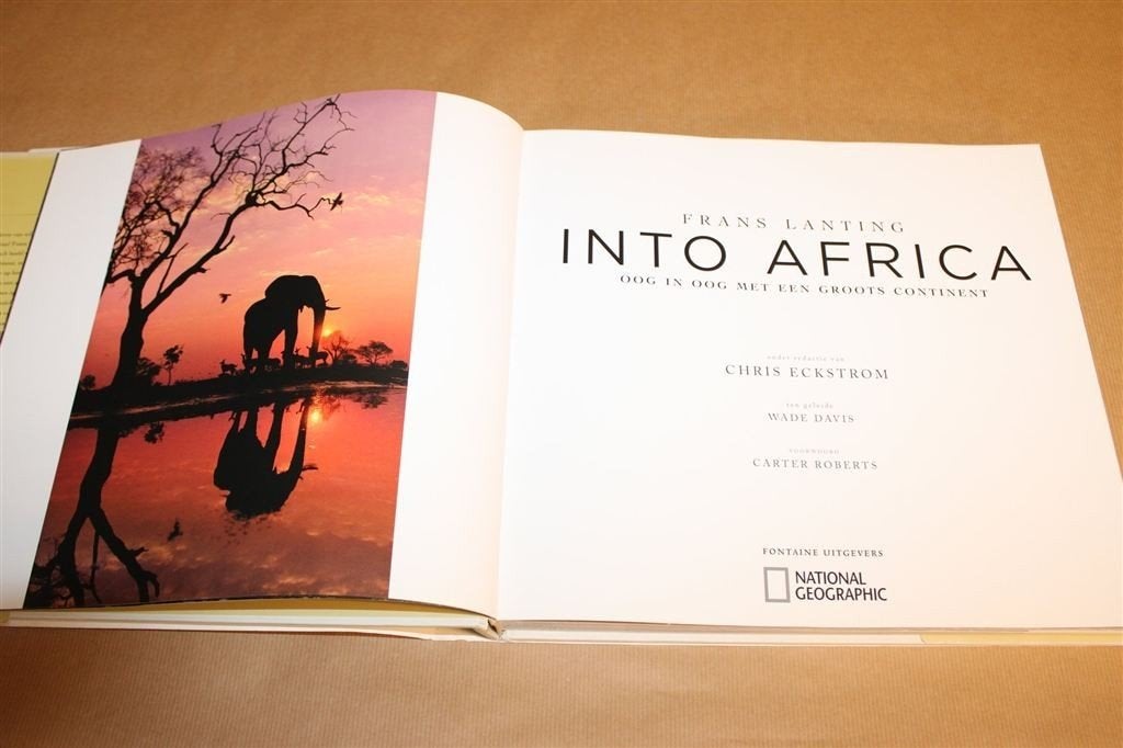 Into Africa — Frans Lanting Groot Fotoboek Afrika, Boeken, Ophalen of Verzenden, Gelezen, Fotografen