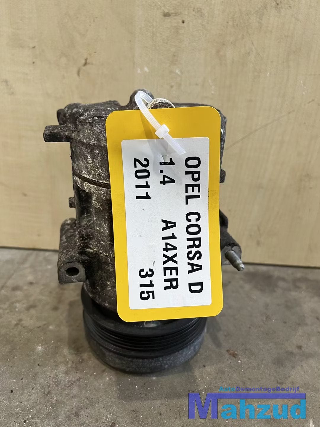 OPEL CORSA D 1.4 A14xer Aircopomp 55701200 G02, Gebruikt, Opel Automobile GmbH, Ophalen of Verzenden, Kontakt@opel-infoservice.de