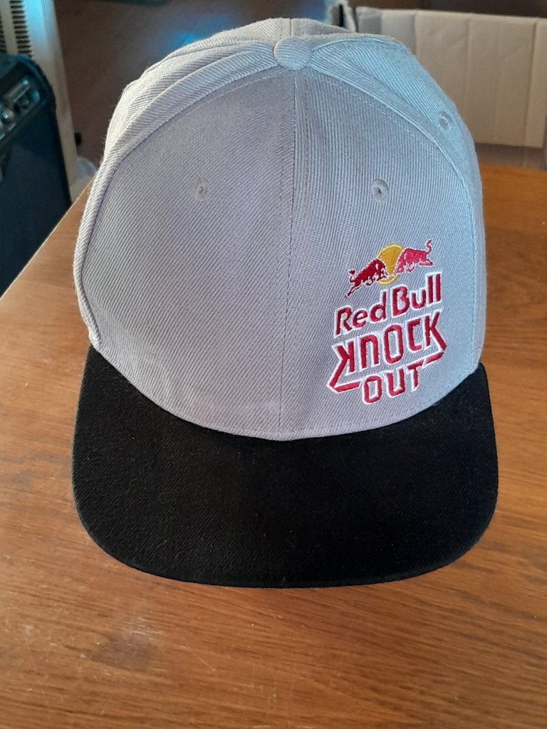 Red bull knock out pet / cap universele maat ZGAN, Red Bull, One size fits all, Ophalen of Verzenden, Pet