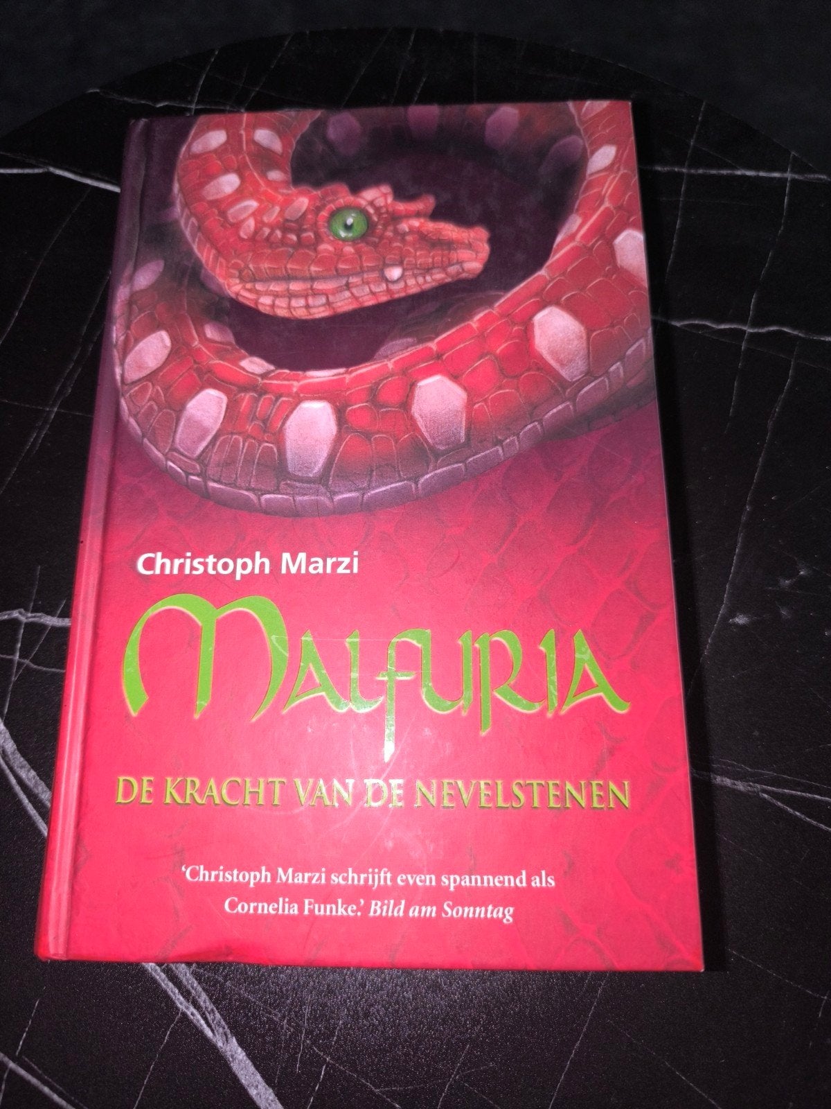 Malfuria: De Kracht van de Nevelstenen - Christoph Marzi, Ophalen of Verzenden, Zo goed als nieuw, Christoph Marzi