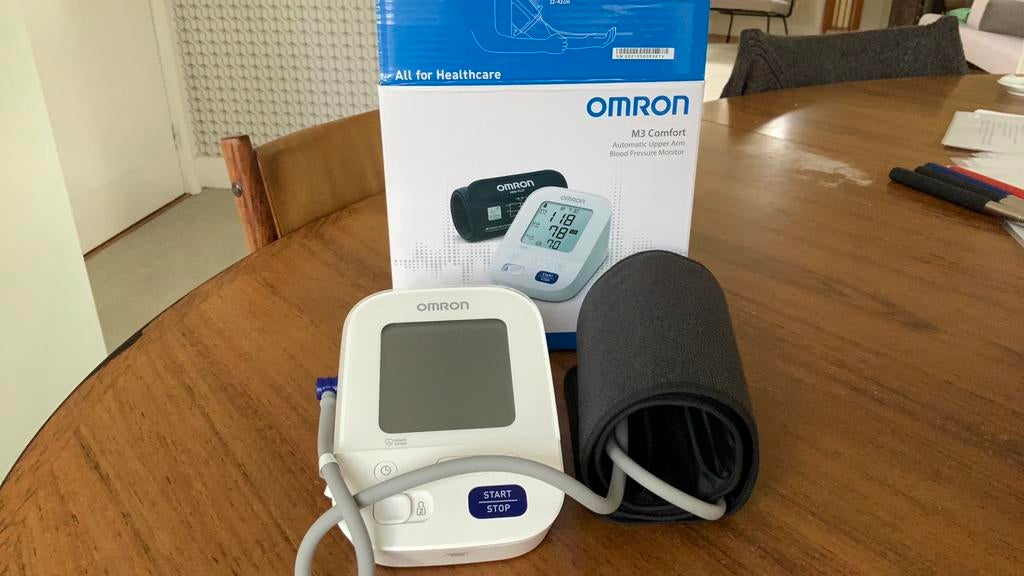 Omron X3 Comfort Bloeddrukmeter met een HEM-FL31 manchet, Ophalen of Verzenden, Zo goed als nieuw, Overige typen