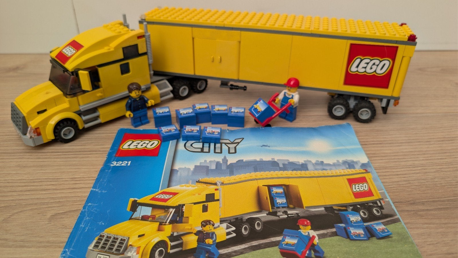 Lego City 3221 Lego Vrachtwagen met minifiguren, Ophalen of Verzenden, Gebruikt
