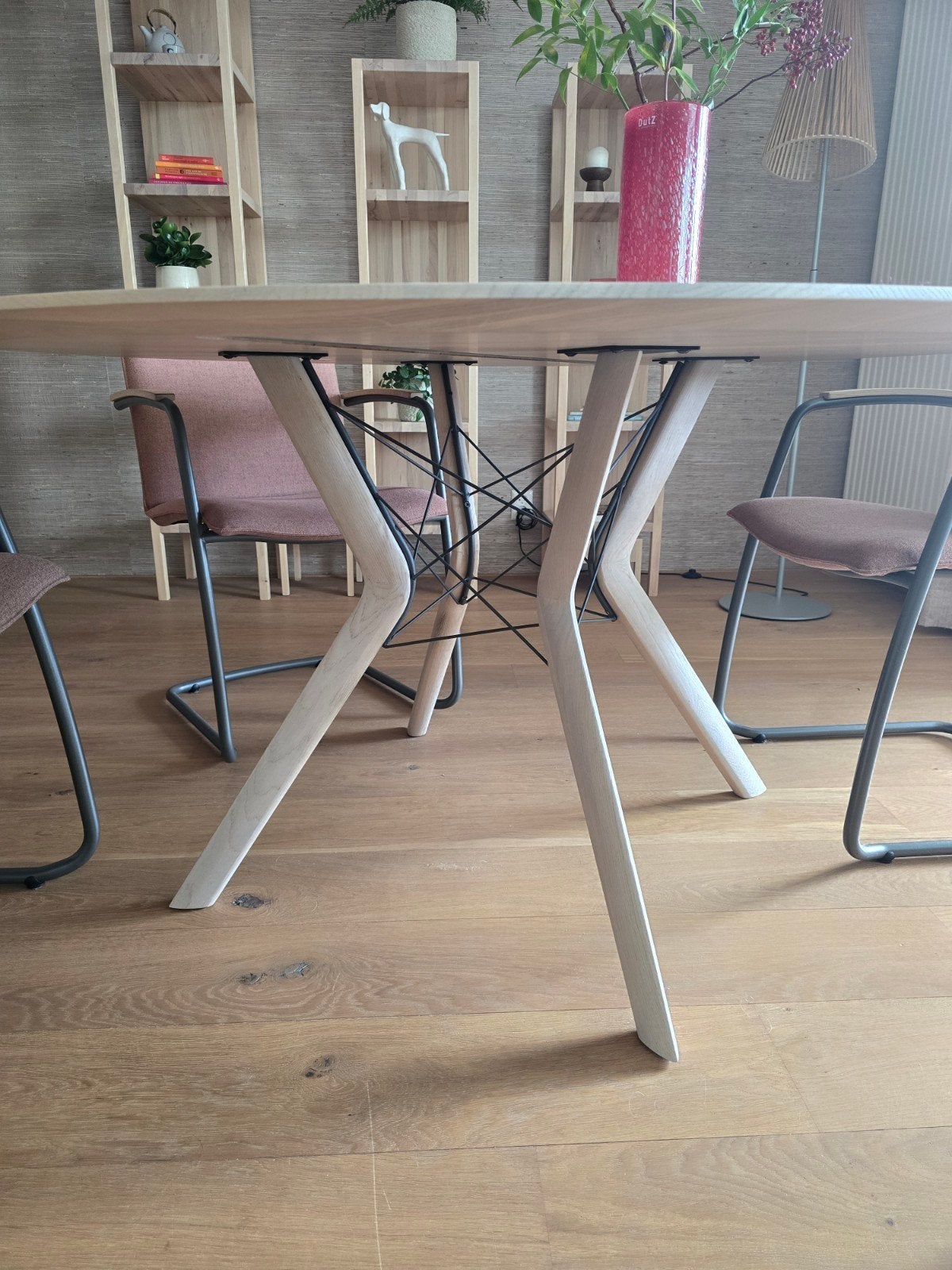 Mobitec eetttafel rond, Ophalen, Modern, Scandinavisch, Rond, Zo goed als nieuw