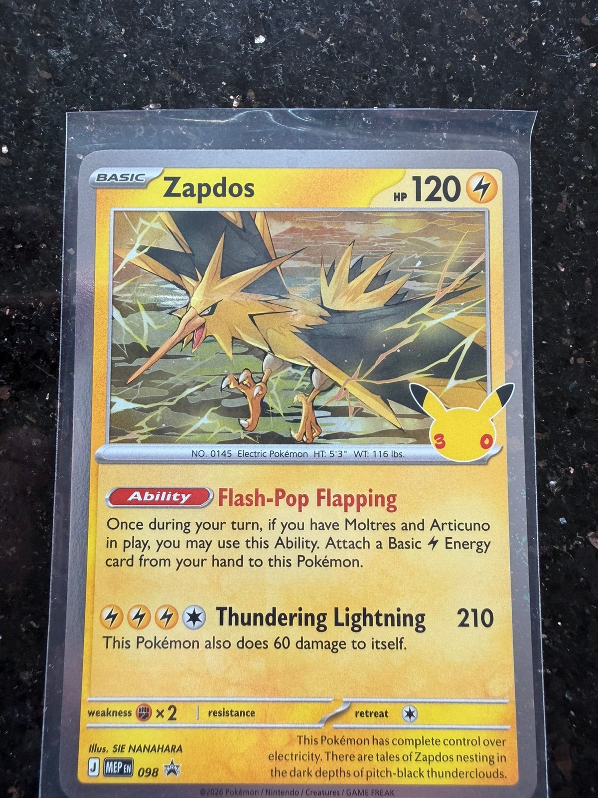Zapdos - Pokémon, Ophalen of Verzenden, Zo goed als nieuw, Losse kaart