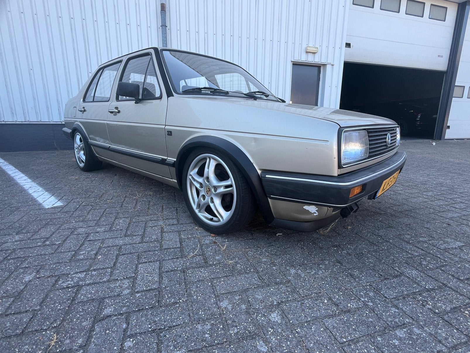 jetta mk2 1986 1.6 benzine,automaat,stuurbekrachtiging,apk, Auto's, Stof, 74 pk, 4 cilinders, 1600 cc