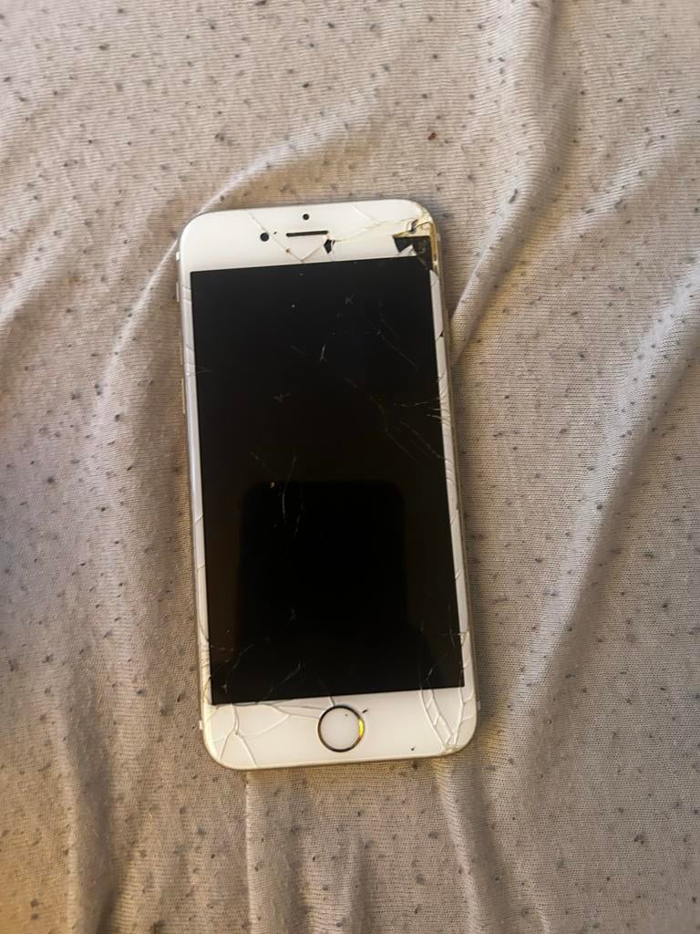 iPhone 6S - Gebarsten scherm, werkt niet, Telecommunicatie, Mobiele telefoons | Apple iPhone, 16 GB, Ophalen of Verzenden, Zonder simlock