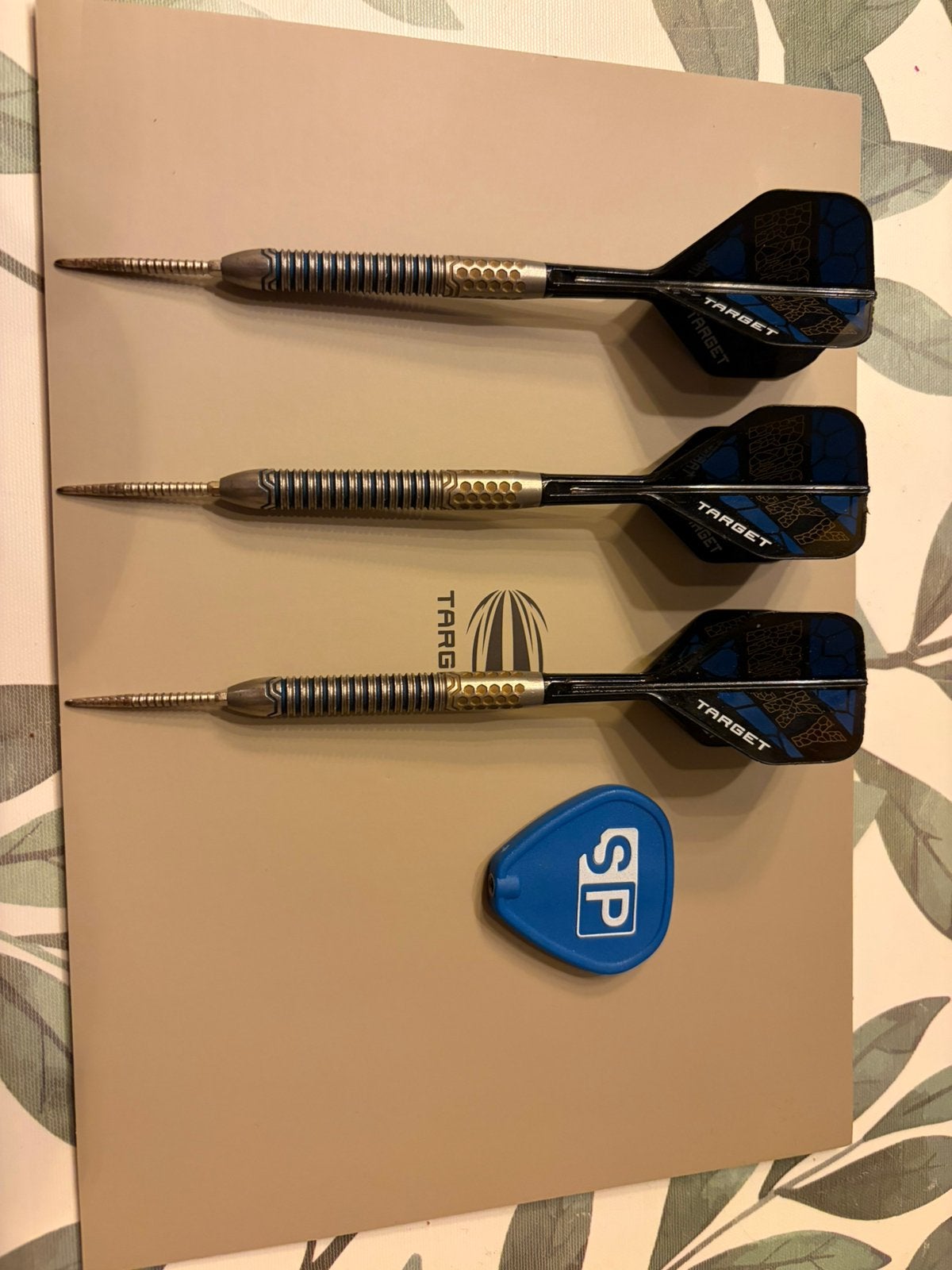 Josh rock dartpijlen, Ophalen of Verzenden, Zo goed als nieuw, Pijlen