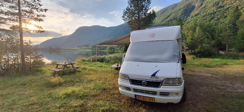 Compacte Fiat Ducato Gezinscamper (2003), Ringverwarming, Fiat, Treinzit, Particulier