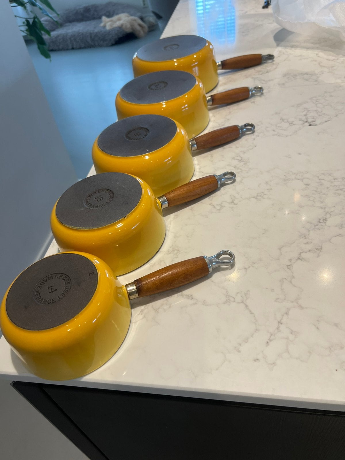 Set van 5 Le Creuset steelpannen Ombre Jaune 14 t/m 22, Huis en Inrichting, Keuken | Potten en Pannen, Gebruikt, Gietijzer, Ophalen of Verzenden