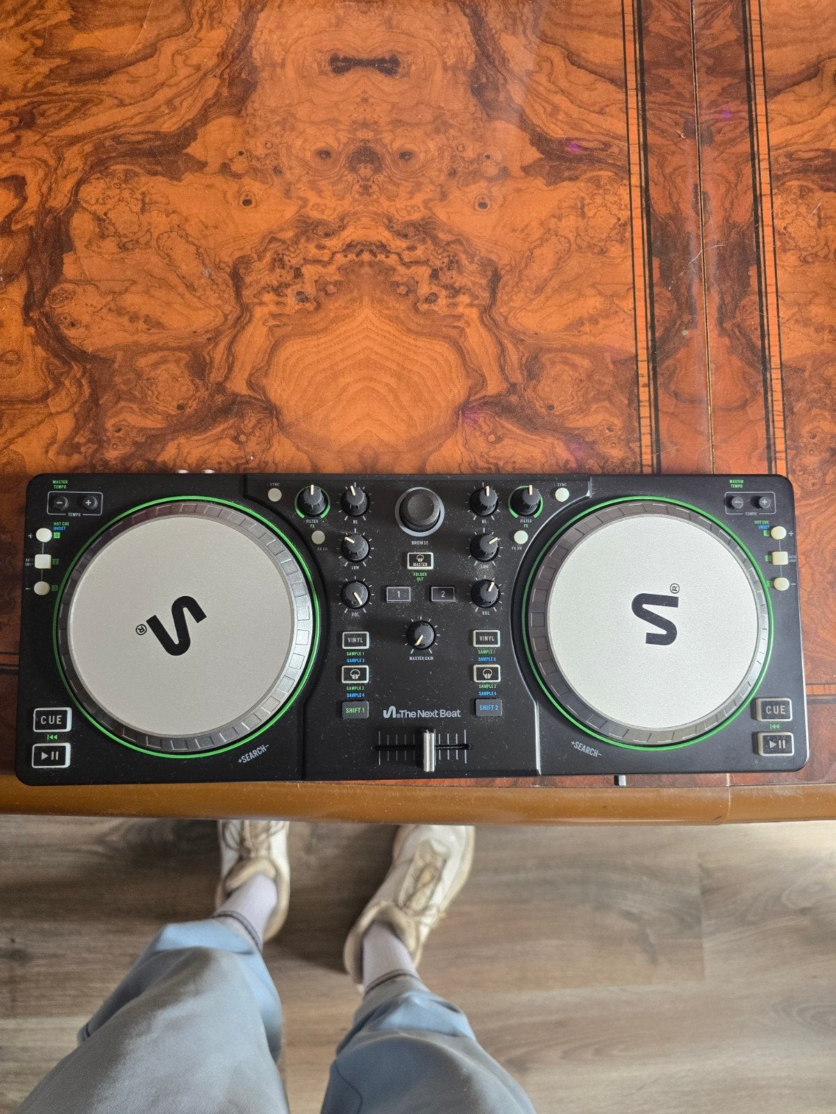 DJ-controller - The Next Beat by Skrillex, Muziek en Instrumenten, Dj-sets en Draaitafels, Ophalen, Zo goed als nieuw, Overige merken