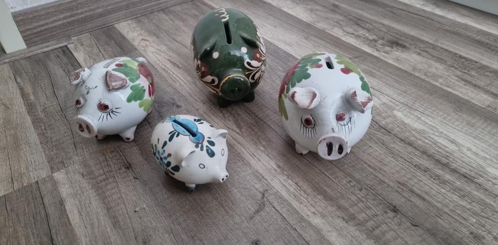 Set van 4 handgeschilderde spaarvarkens, Ophalen of Verzenden, Gebruikt, Steen, Aardewerk of Keramiek, Dier