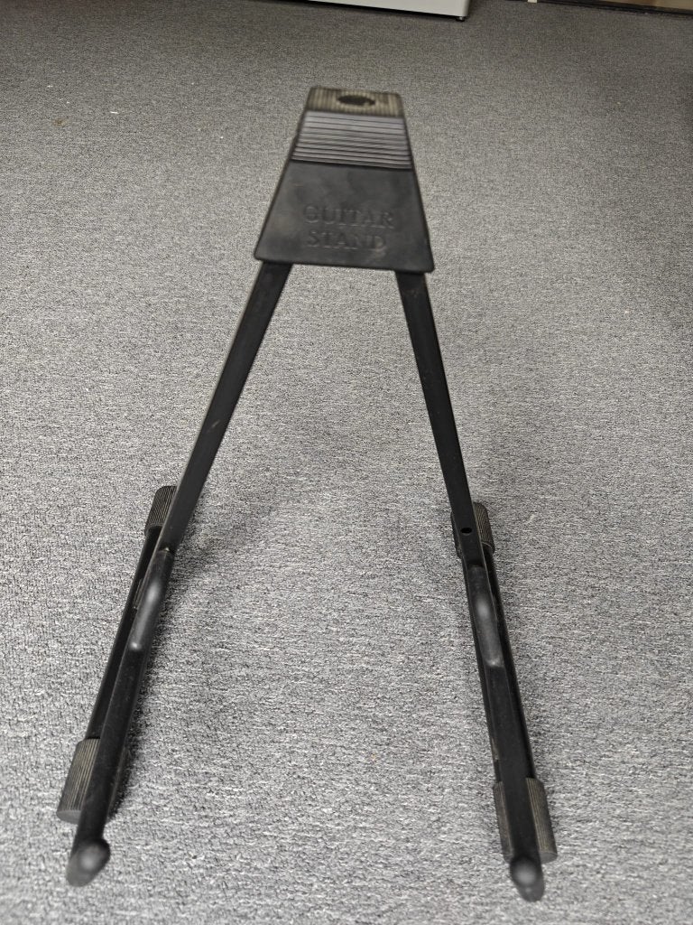 Gitaarstandaard zwart – stevige metalen gitaarhouder, Ophalen, Gebruikt, Instrumentstandaard, Gitaar