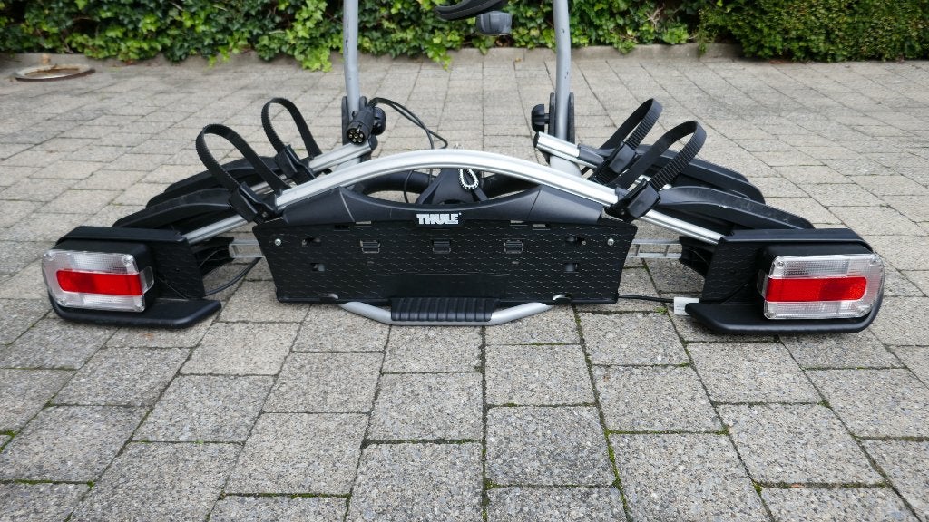 thule -euroway 921-kantelbaar en afsluitbaar, Ophalen, Gebruikt, Brede banden, 2 fietsen
