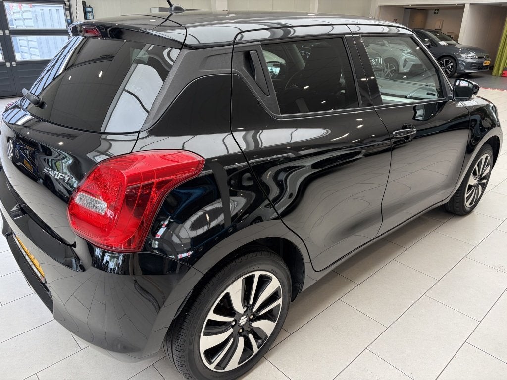 Suzuki Swift 1.2 Stijl [ AUTOMAAT I DEALER OH I APPLECARPLAY, Auto's, Stof, Gebruikt, 4 cilinders, 400 kg